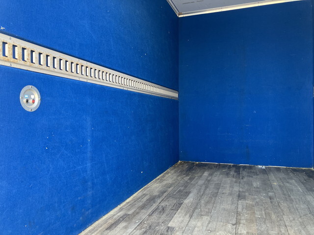 いすゞエルフパネルバン小型（2t・3t）[写真14]