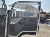 いすゞエルフパネルバン小型（2t・3t）[写真29]