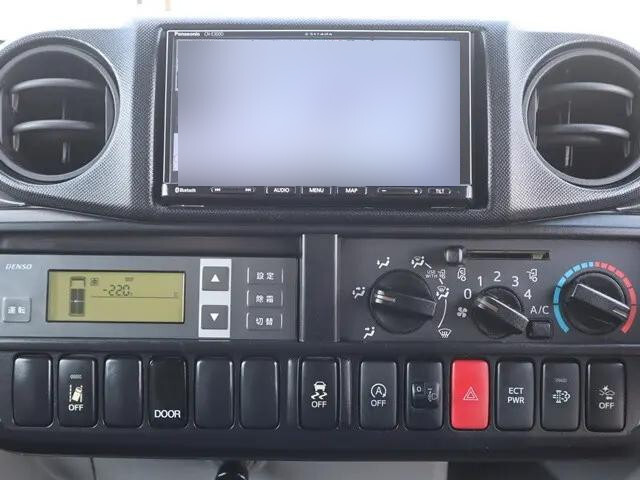 トヨタトヨエース冷凍車（冷蔵車）小型（2t・3t）[写真34]