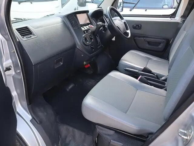 トヨタタウンエース平ボディ小型（2t・3t）[写真29]