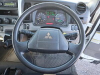 三菱ふそうキャンター平ボディ小型（2t・3t）[写真05]