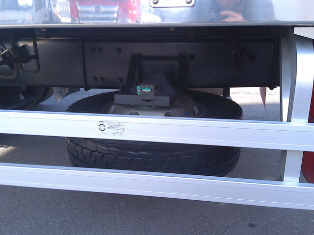 三菱ふそうスーパーグレートアルミウイング大型（10t）[写真14]