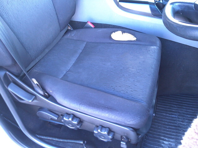 三菱ふそうスーパーグレートアルミウイング大型（10t）[写真26]