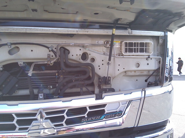 三菱ふそうスーパーグレートアルミウイング大型（10t）[写真33]