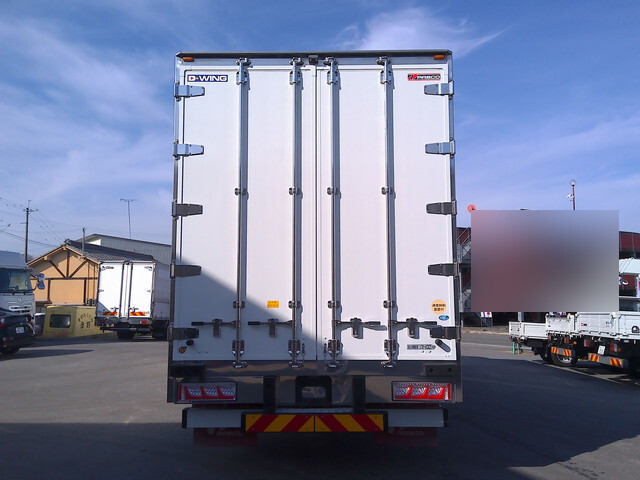 三菱ふそうスーパーグレートアルミウイング大型（10t）[写真06]