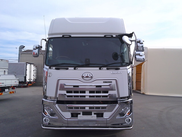 UDトラックスクオンアルミウイング大型（10t）[写真05]