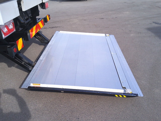 日野レンジャーアルミウイング増トン（6t・8t）[写真16]