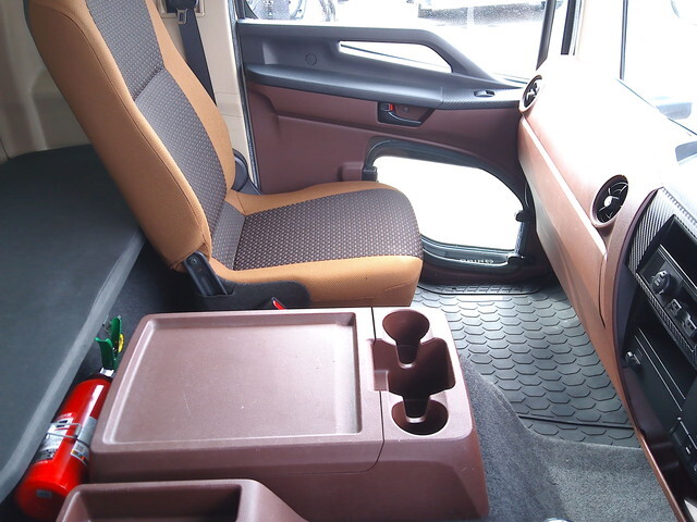 日野レンジャーアルミウイング増トン（6t・8t）[写真28]