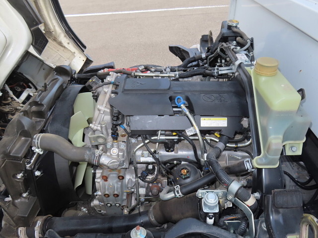 三菱ふそうキャンターダンプ小型（2t・3t）[写真14]