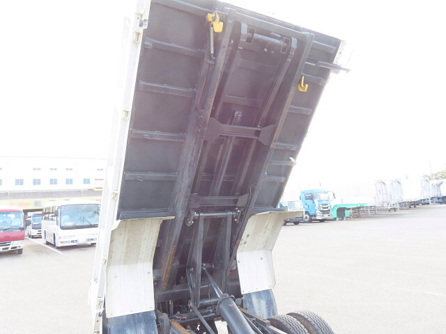 三菱ふそうキャンターダンプ小型（2t・3t）[写真32]