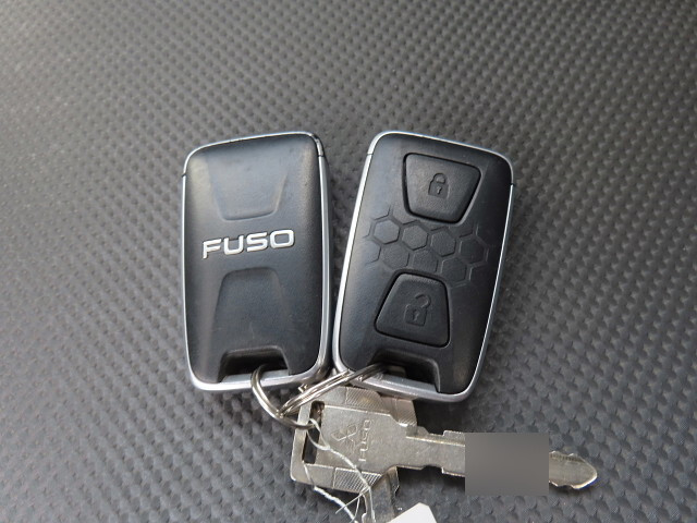 三菱ふそうキャンターダンプ小型（2t・3t）[写真36]