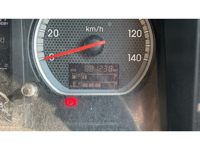 いすゞギガアルミウイング大型（10t）[写真05]