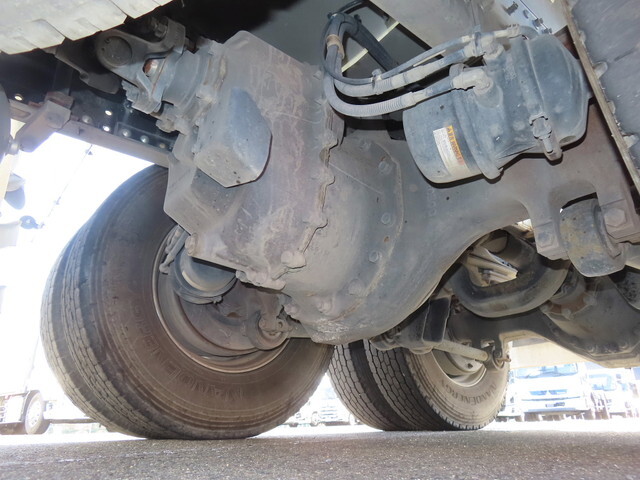 日野プロフィアミキサー車（コンクリートミキサー）大型（10t）[写真08]