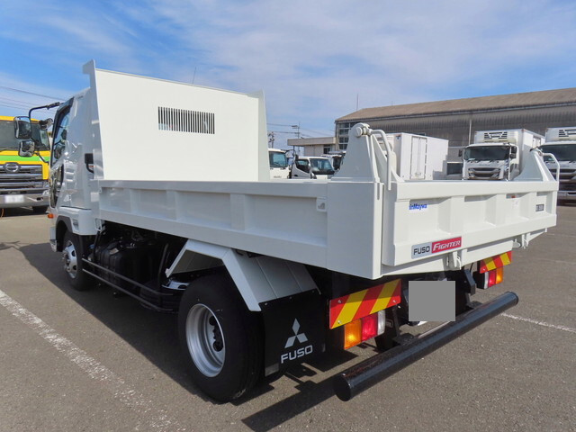 三菱ふそうファイターダンプ中型（4t）[写真02]