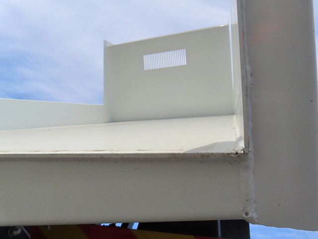 三菱ふそうファイターダンプ中型（4t）[写真27]