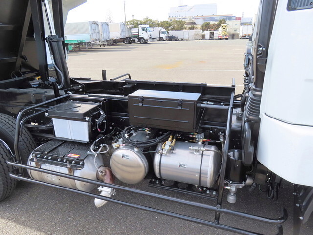 三菱ふそうファイターダンプ中型（4t）[写真30]