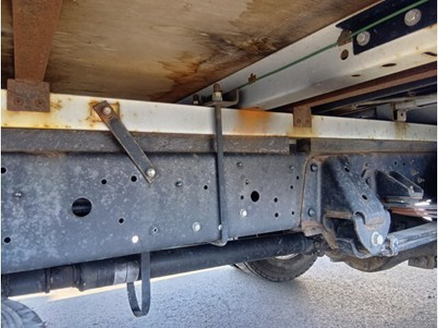 日野デュトロ平ボディ小型（2t・3t）[写真10]