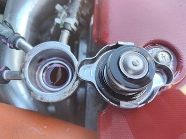 日野デュトロ平ボディ小型（2t・3t）[写真18]