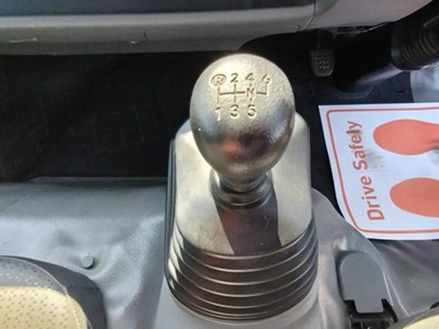 日野デュトロ平ボディ小型（2t・3t）[写真24]