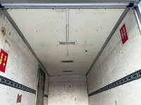 日野デュトロアルミバン小型（2t・3t）[写真10]