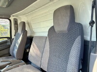 いすゞエルフアルミバン小型（2t・3t）[写真17]