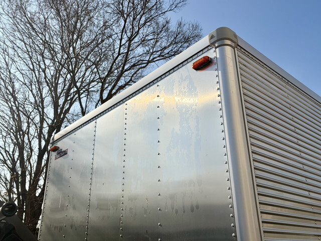 いすゞエルフアルミバン小型（2t・3t）[写真22]