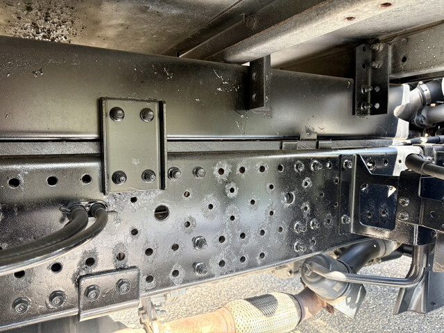 いすゞエルフアルミバン小型（2t・3t）[写真30]