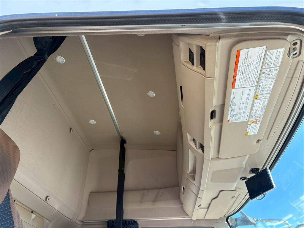 日野レンジャーアルミウイング増トン（6t・8t）[写真24]