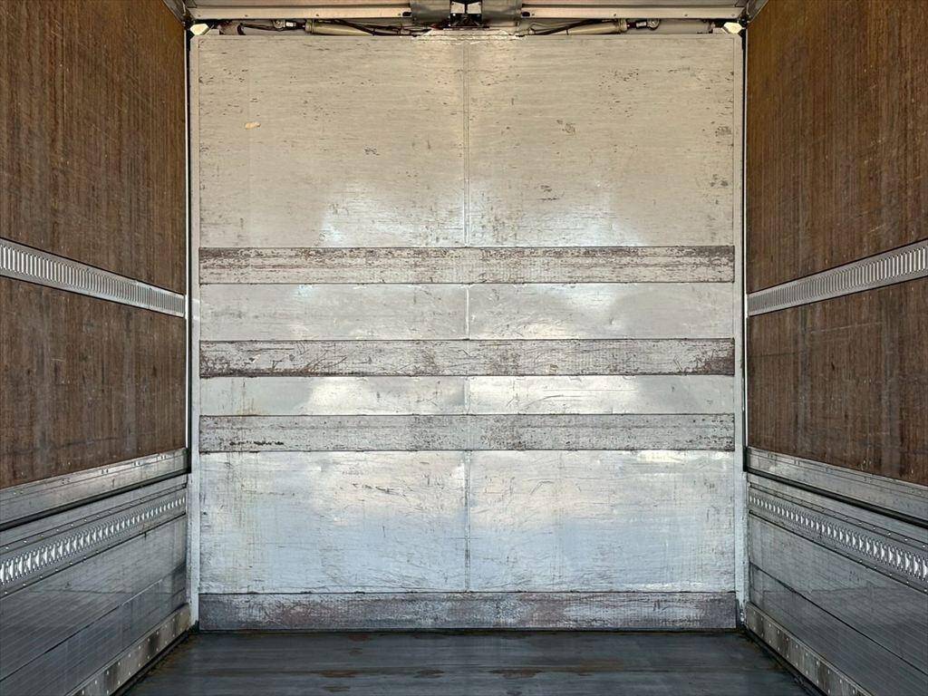 日野レンジャーアルミウイング増トン（6t・8t）[写真07]