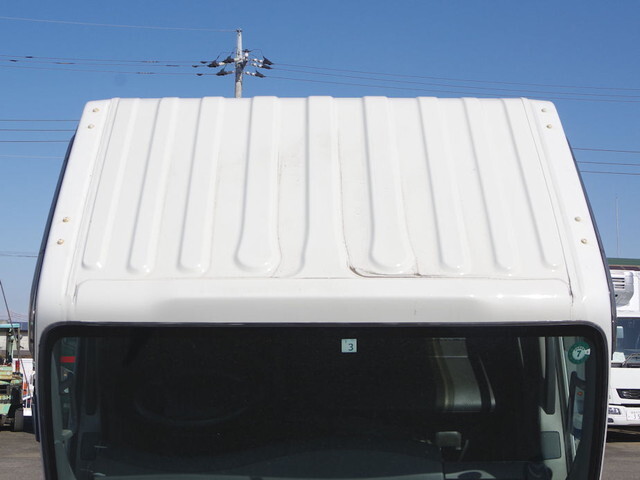 いすゞエルフシャーシ小型（2t・3t）[写真10]