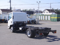 いすゞエルフシャーシ小型（2t・3t）[写真02]