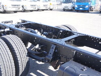 いすゞエルフシャーシ小型（2t・3t）[写真07]