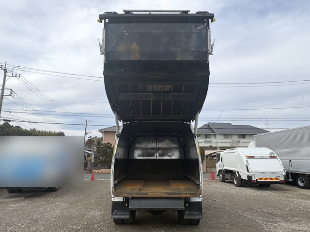 いすゞフォワードパッカー車（塵芥車）増トン（6t・8t）[写真13]