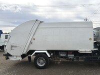 いすゞフォワードパッカー車（塵芥車）増トン（6t・8t）[写真07]