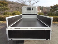 日野デュトロ平ボディ小型（2t・3t）[写真13]