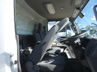 いすゞエルフ冷凍車（冷蔵車）小型（2t・3t）[写真14]