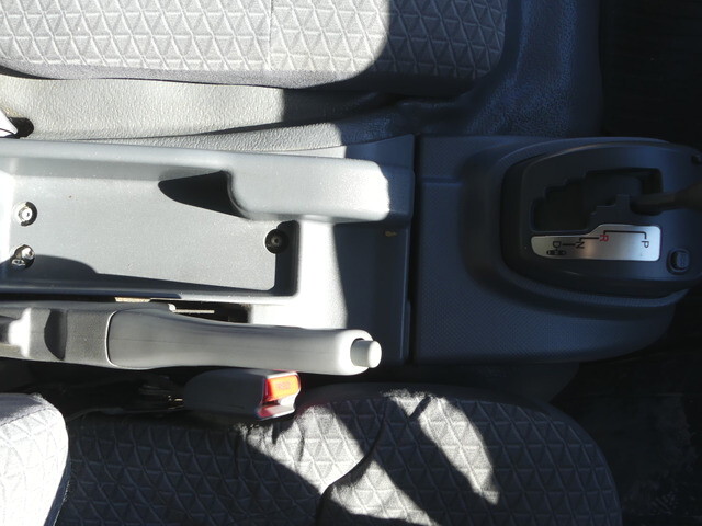 いすゞエルフ冷凍車（冷蔵車）小型（2t・3t）[写真19]