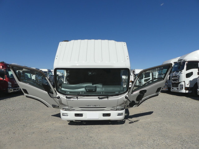 いすゞエルフ冷凍車（冷蔵車）小型（2t・3t）[写真22]