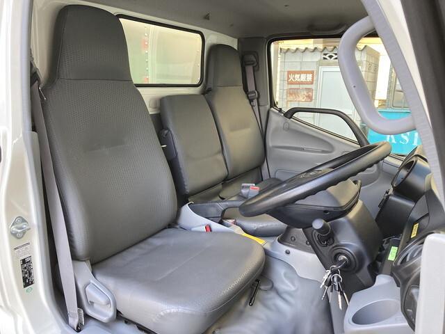 トヨタダイナアルミバン小型（2t・3t）[写真12]