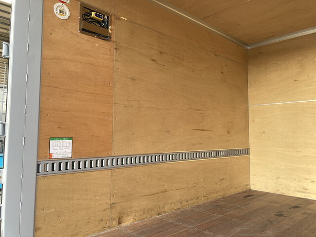 トヨタダイナアルミバン小型（2t・3t）[写真19]