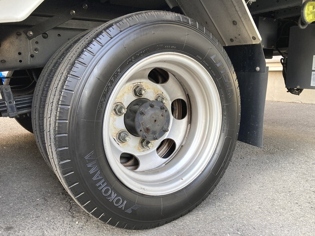 トヨタダイナアルミバン小型（2t・3t）[写真32]