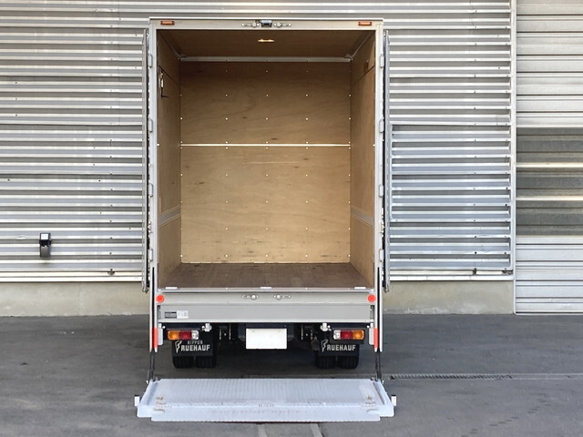 トヨタダイナアルミバン小型（2t・3t）[写真04]