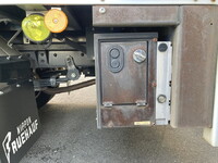 トヨタダイナアルミバン小型（2t・3t）[写真09]