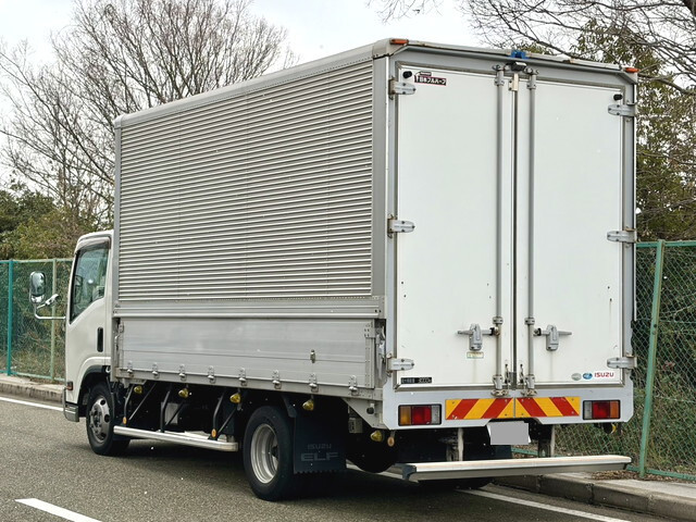 いすゞエルフアルミウイング小型（2t・3t）[写真02]