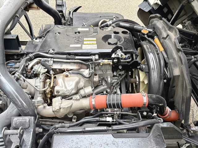 いすゞエルフアルミウイング小型（2t・3t）[写真21]