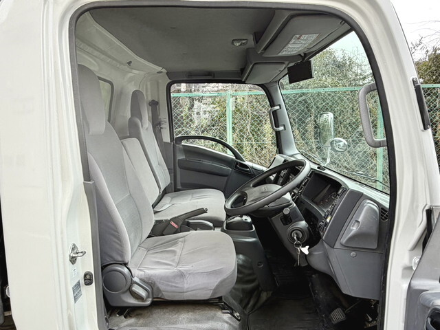 いすゞエルフアルミウイング小型（2t・3t）[写真27]