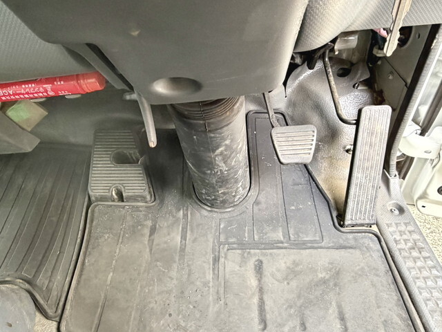 いすゞエルフアルミウイング小型（2t・3t）[写真28]