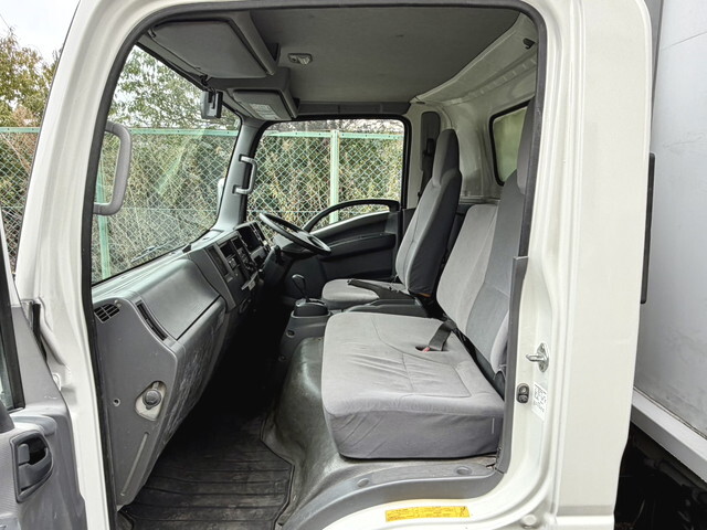 いすゞエルフアルミウイング小型（2t・3t）[写真07]