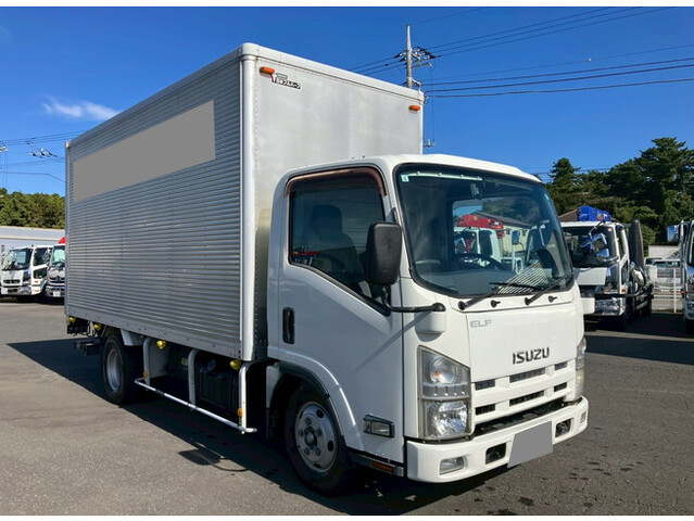 いすゞエルフアルミバン小型（2t・3t）[写真01]