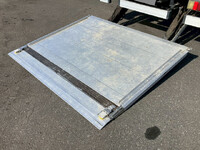 いすゞエルフアルミバン小型（2t・3t）[写真11]